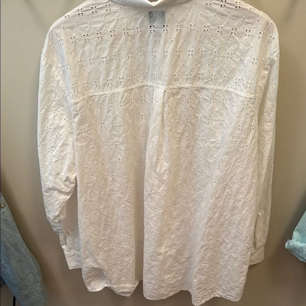 GAP white eyelet long sleeve Shirt - Picture 3 of 3